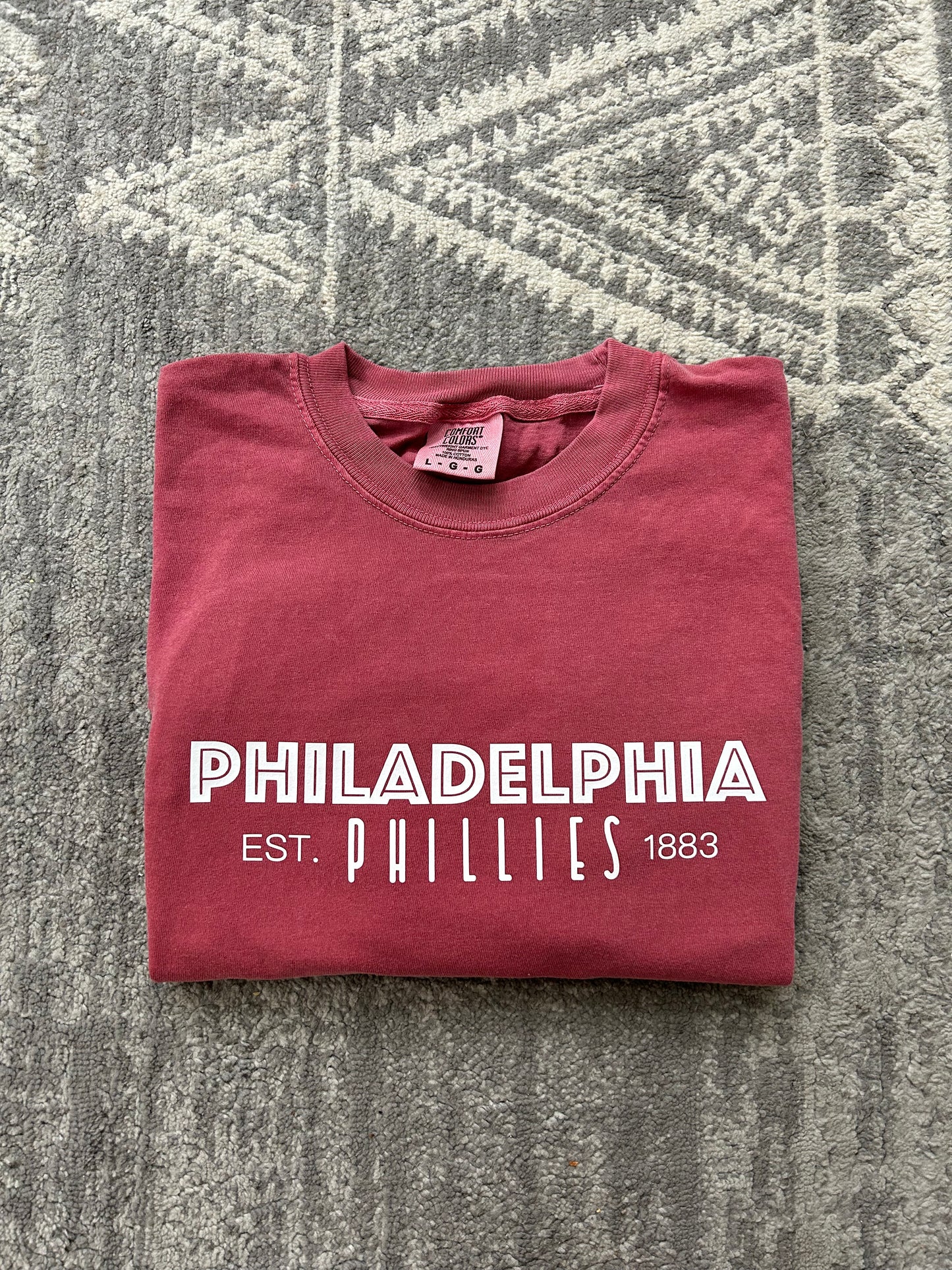 phillies tshirt